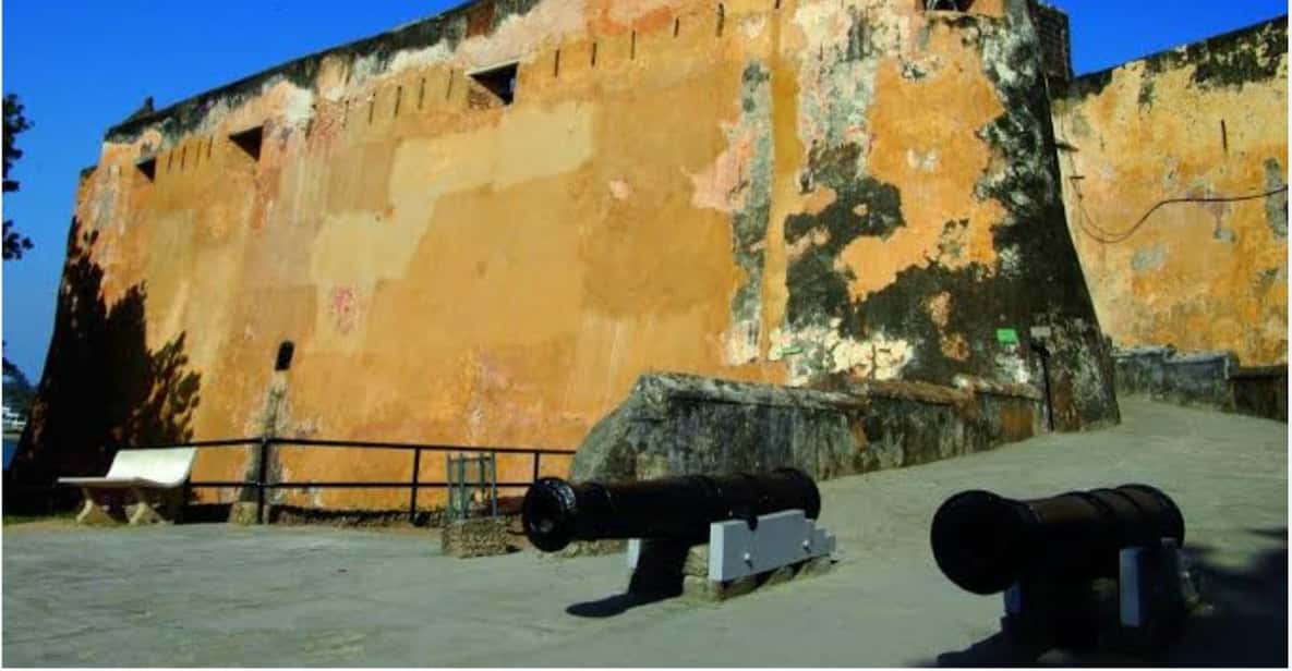 Mombasa City Tour and  Marine National Park 3